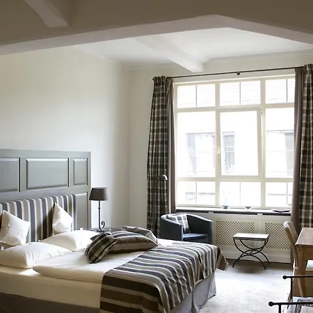 Hotell Gerber Park 4*